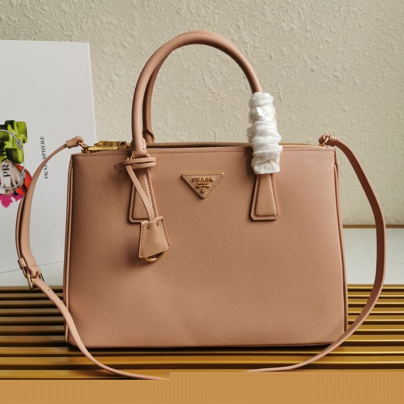 Pra*a shopping bags